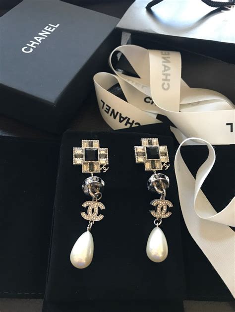 chanel earrings stamp